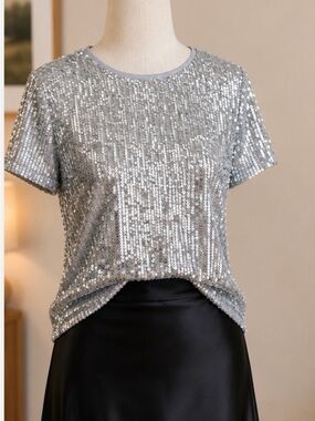 Anna-Kaci Women's Silver Sequin Short Sleeve Top